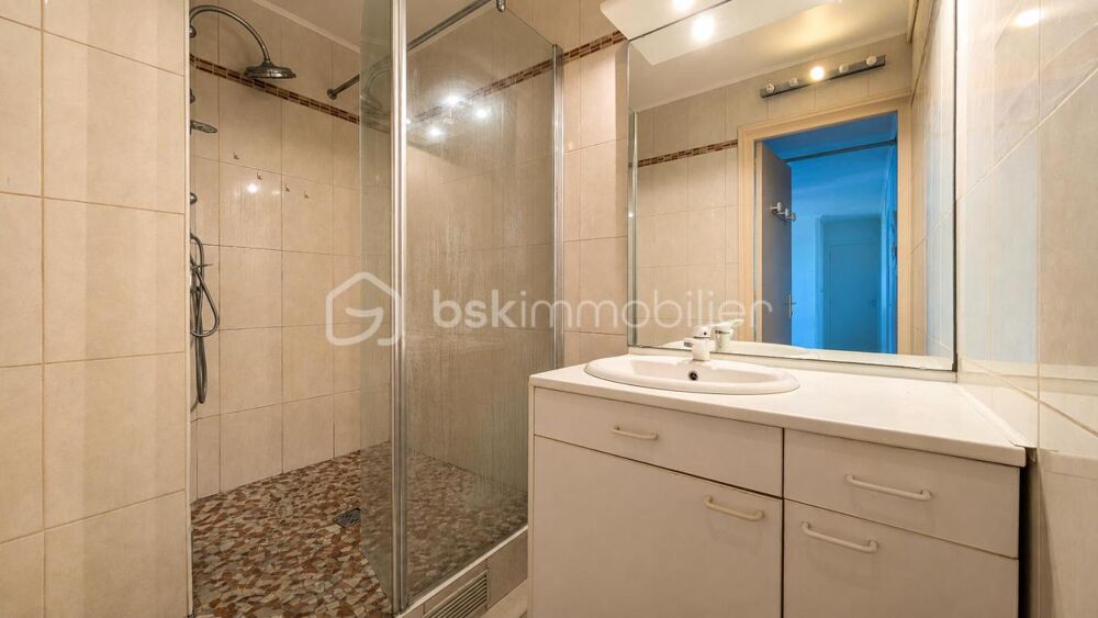 APPARTEMENT 4 CHAMBRES - CAVE - BALCON - PARKING