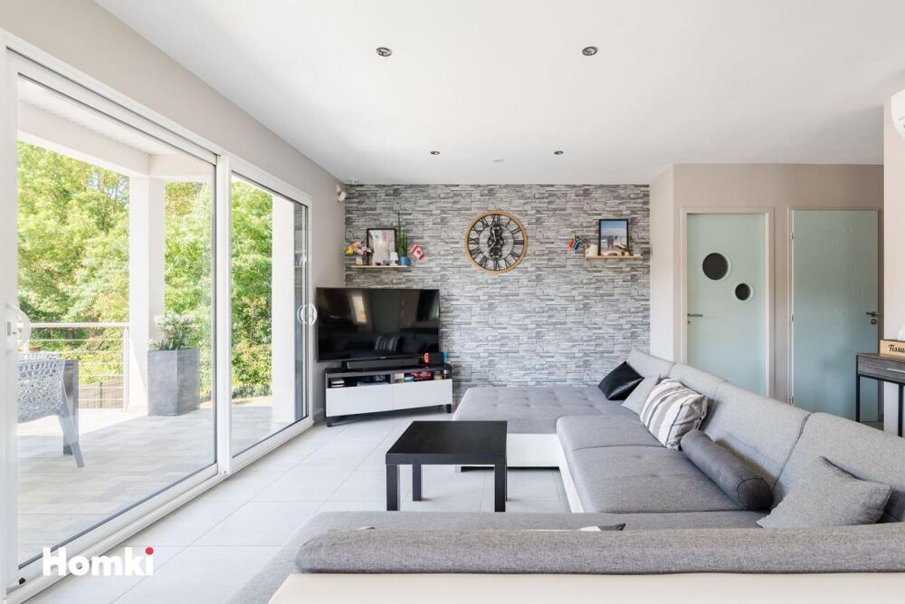 Vente Maison Maison/Villa T6 de 155 m² à Saint-Clar-de-Rivière 31600,  Rue des Poiriers Saint clar de riviere