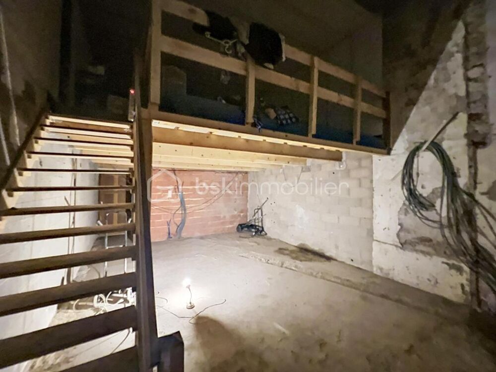   Cellier spacieux à vendre idéal pour stockage Sete