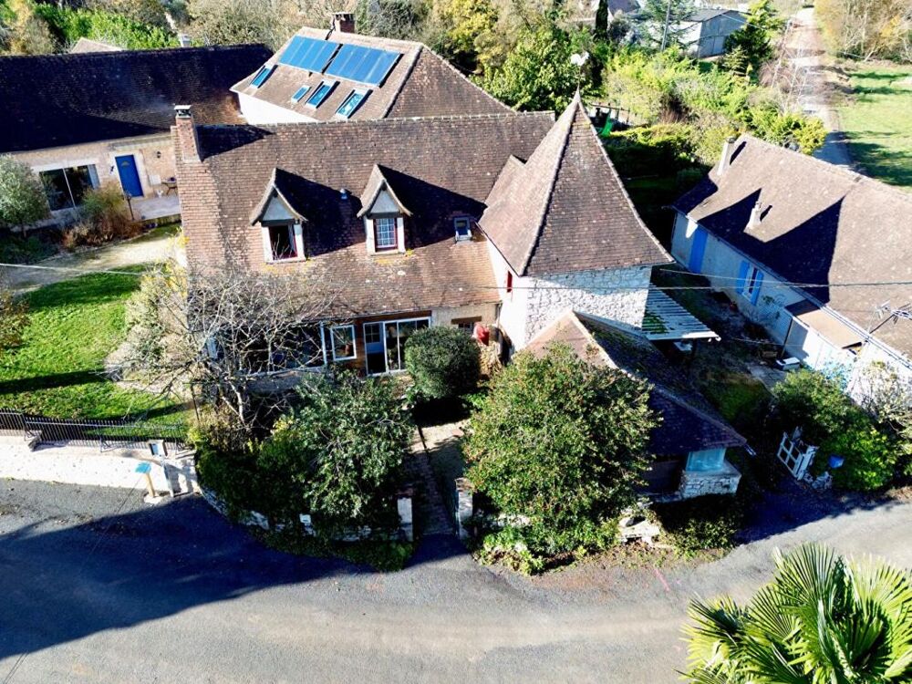 Vente Maison Maison de caractère à Coulaures de 105 m² Coulaures