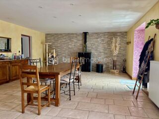  Maison  vendre 7 pices 245 m