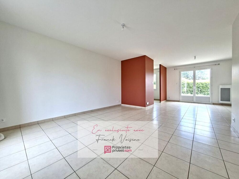 A VENDRE en Exclusivité à La Flocellière, Sèvremont, maison de 75 m2 avec 2 chambres sur une parcelle de 500 m2 env