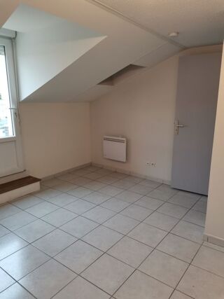  Appartement à louer 3 pièces 61 m²