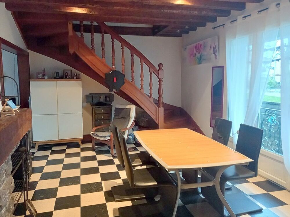 Maison 7 pièces 110 m² · à Laval · 110 m² · 166 000 €