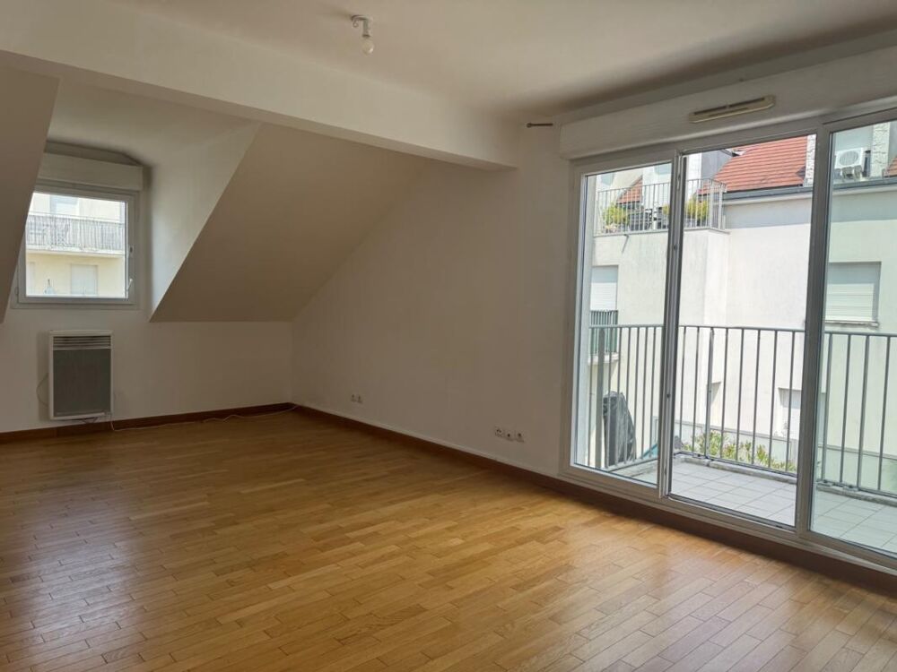 LE PERREUX-SUR-MARNE  VUE EXCEPTIONNELLE SUR LA MARNE  2 MIN RER A  4 PIÈCES 75 M²  DERNIER ÉTAGE  ASCENSEUR  BALCONS  PA