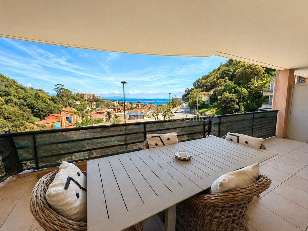 THEOULE / MER - APPT 3 PIECES - 67M² - VUE MER - PARKING - 5 MIN A PIED DE LA PLAGE