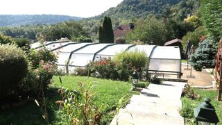  Villa  vendre 15 + pices 500 m