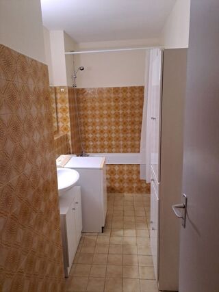  Appartement à louer 1 pièce 33 m²