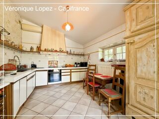 Propriété/château à vendre 9 pièces 242 m²