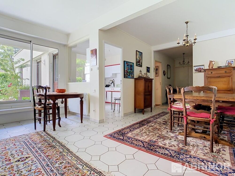 APPARTEMENT DANS RESIDENCE SECURISEE AVEC ASCENSCEUR 3 CHAMBRES, JARDIN SUD, STATIONNEMENT