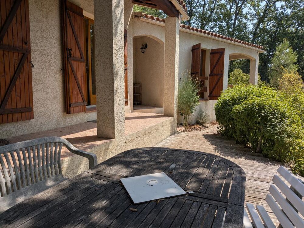 Maison de 90m2 sur jardin de 2020m2 à BESSE SUR ISSOLE (83)