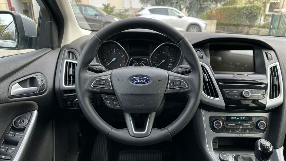 Focus III 1.0 Ecoboost 125 Titanium 2015 occasion 69003 Lyon