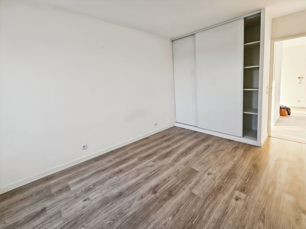 Vente Appartement Appartement 2 pièces lumineux- balcon et stationnement.Idéal premier achat ou investissement Nanteuil les meaux
