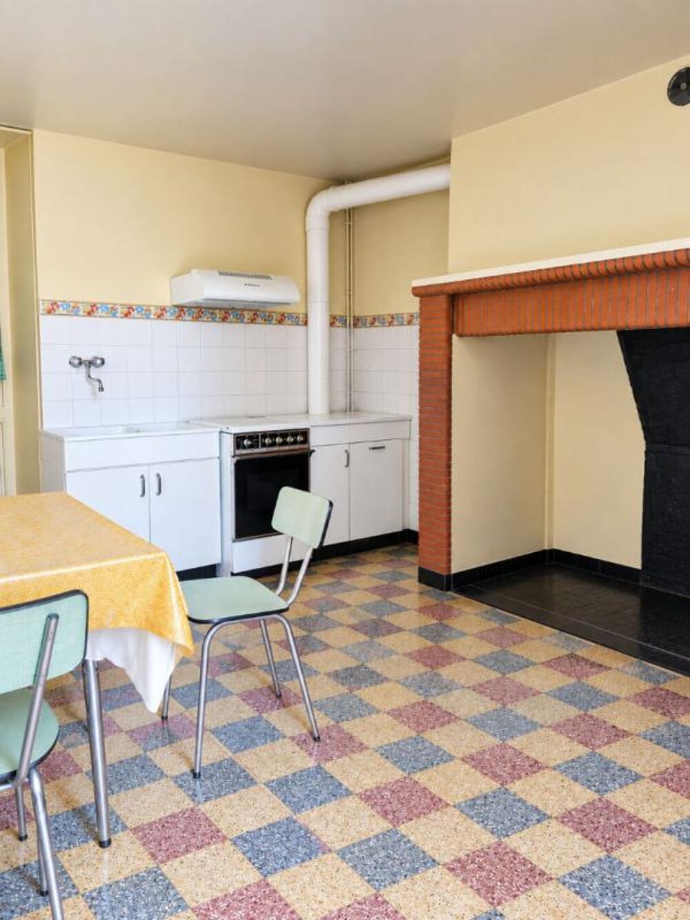 Vente Maison ANCIENNE FERME AVEC DEPENDANCES ET TERRAIN DE 1 HA 900 Eyzerac
