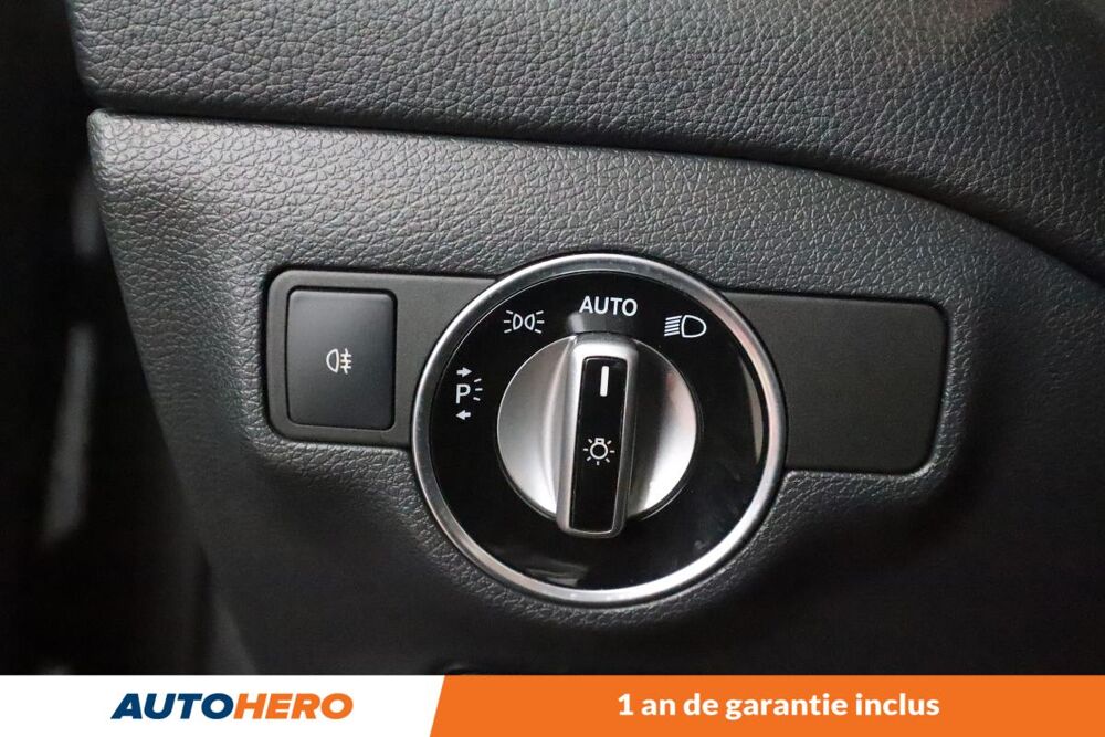 Classe GLA 200 Starlight Edition 7G-DCT 156 ch 2019 occasion 92130 Issy-les-Moulineaux