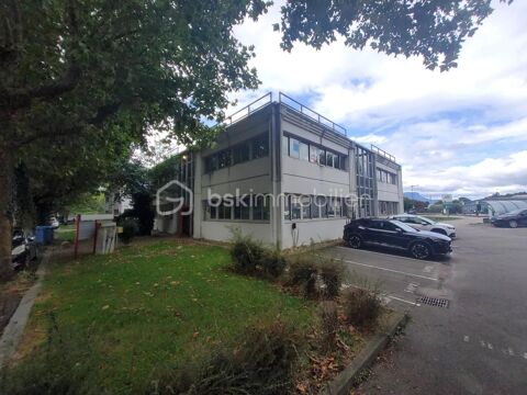   Ensemble de bureaux 148 m² – 180 000 € 