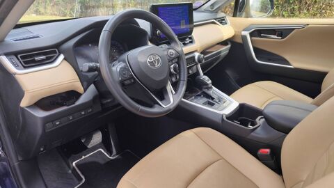 RAV 4 2.5 VVT-i 218 Hybrid E-CVT Lounge - Entretien constructeur T 2023 occasion 92000 Nanterre
