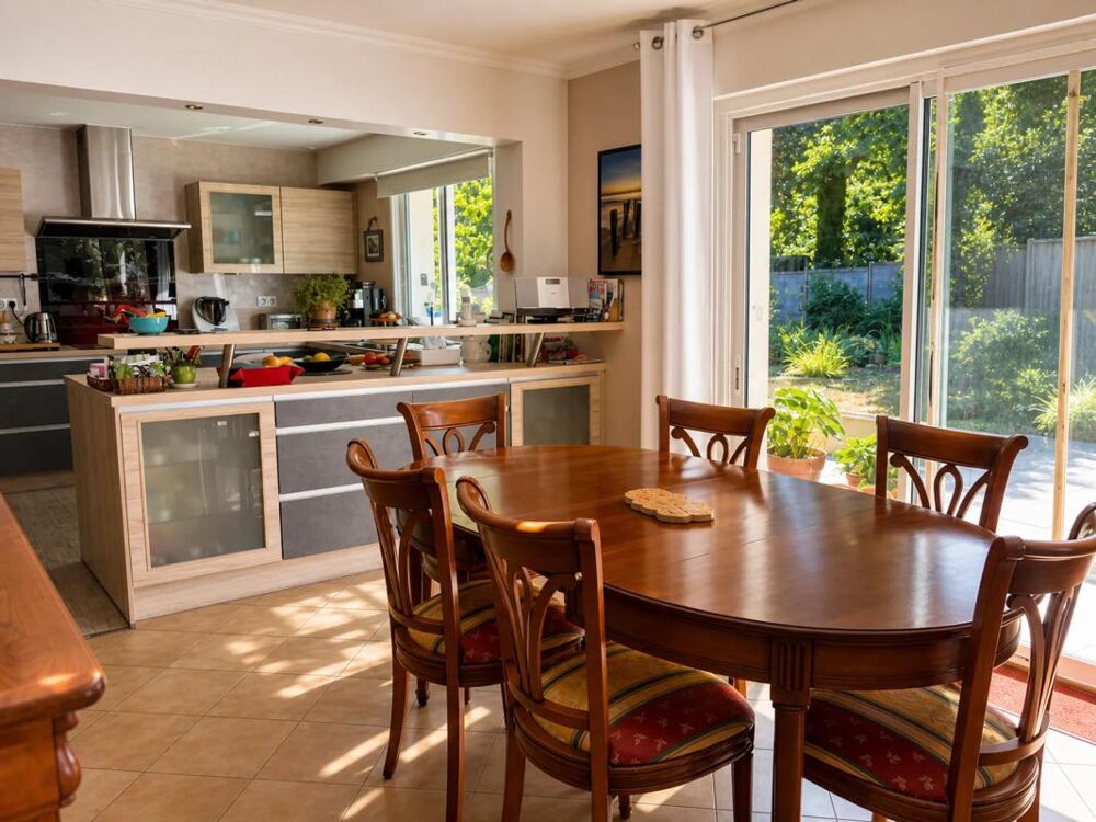 Maison de 7 pièces de 233 m² à La Chapelle-sur-Erdre