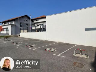  Parking / Garage  vendre 12 m