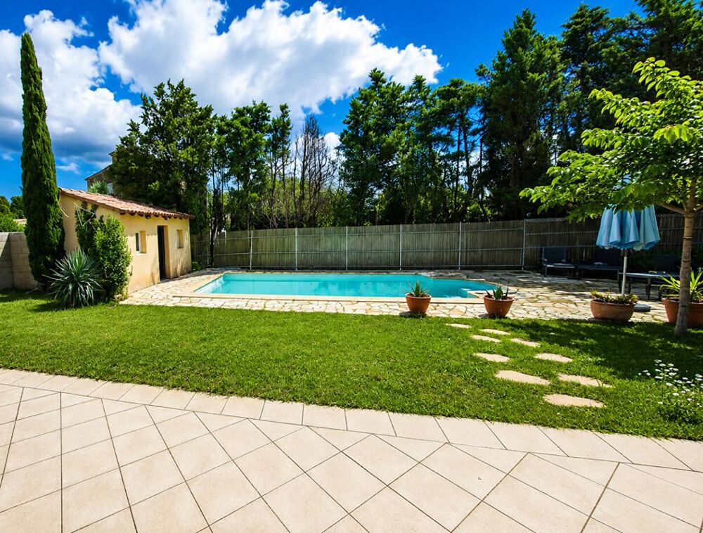 BEDARRIDES: UN AIR DE VACANCES POUR CETTE VILLA CONFORTABLE