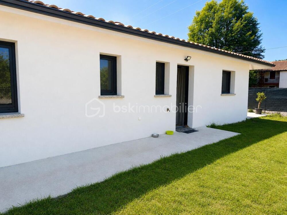Plain-pied récent 2024 - 84 m² - 3 chambres - Garage