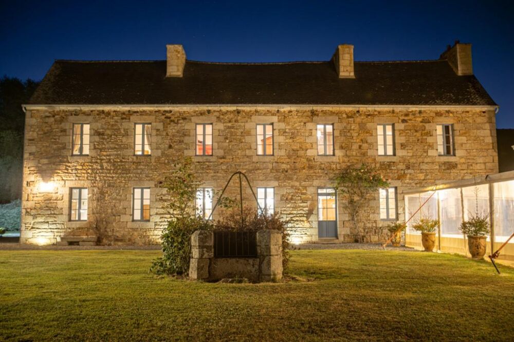Manoir proche Penvenan 630 m2, 17 pièces, 12 chambres