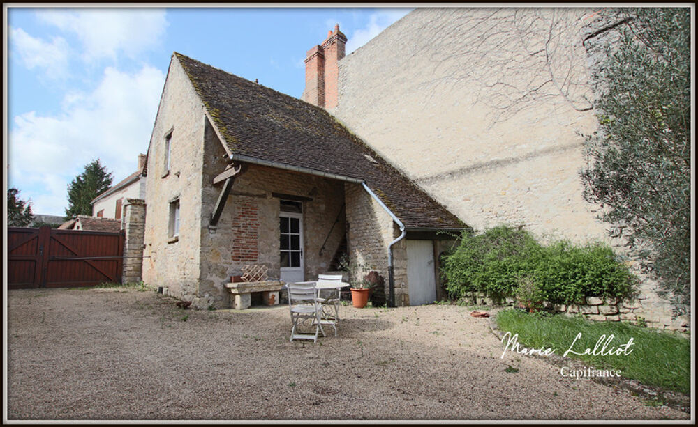 Dpt Loiret (45), à vendre YEVRE LE CHATEL maison 7p, 220m² sup. utile, 4 chambres, dépendances, garages