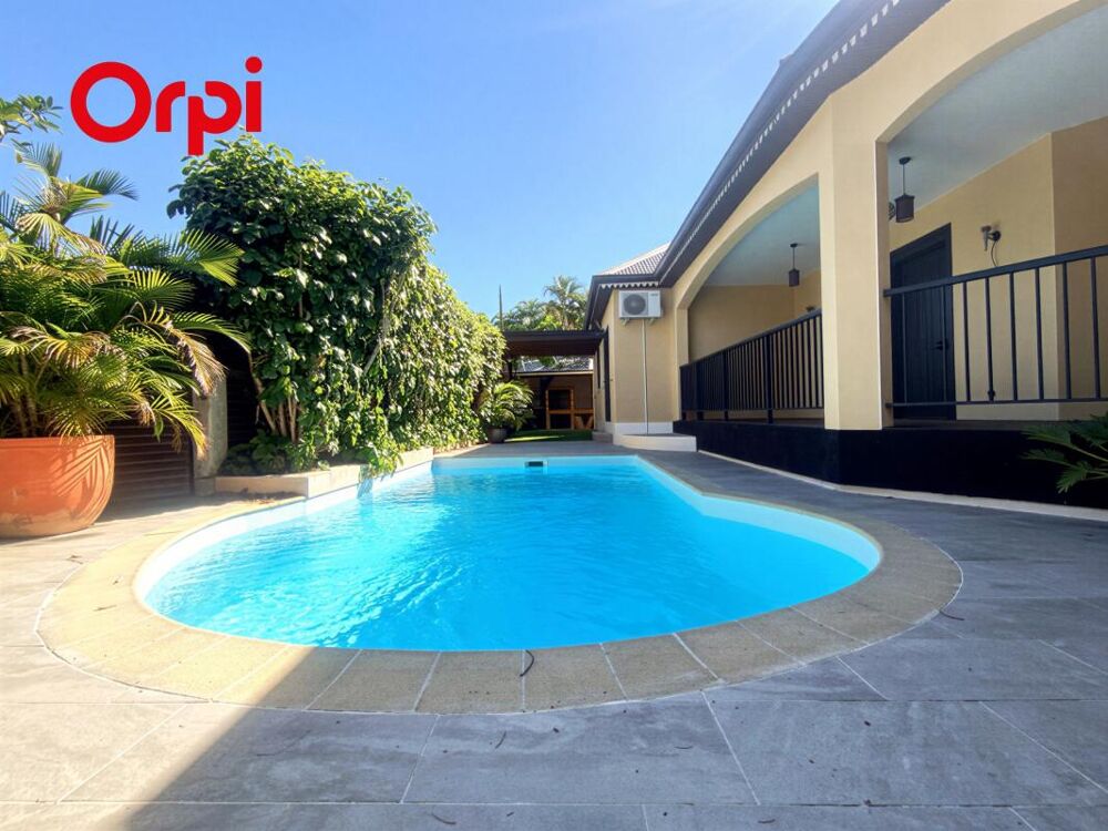 Location Villa Belle villa de type F5 avec piscine dans lot. sécurisé Saint louis