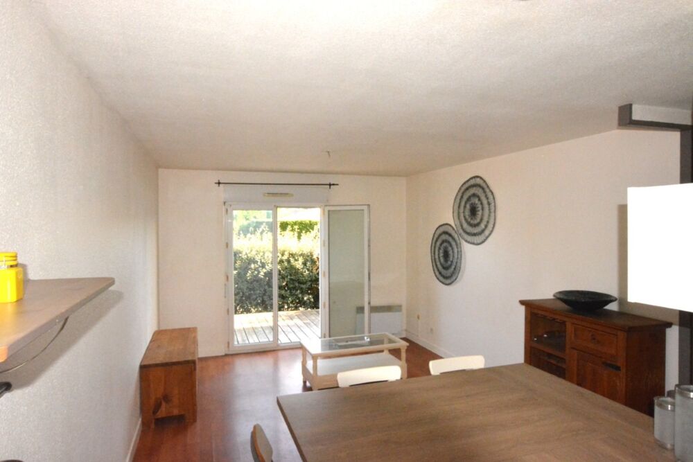 Vente Appartement Appartement à vendre 2 pièces BORDEAUX Caudéran (33)avec jardin/terrasse et place de parking privative Bordeaux
