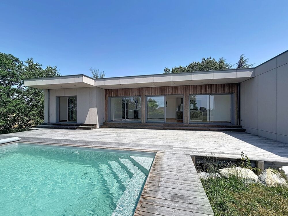 Vente Maison Maison à vendre plain-pied en bois de 149 m², 5 pièces, piscine, 2 garages - BERGERAC (24) Bergerac