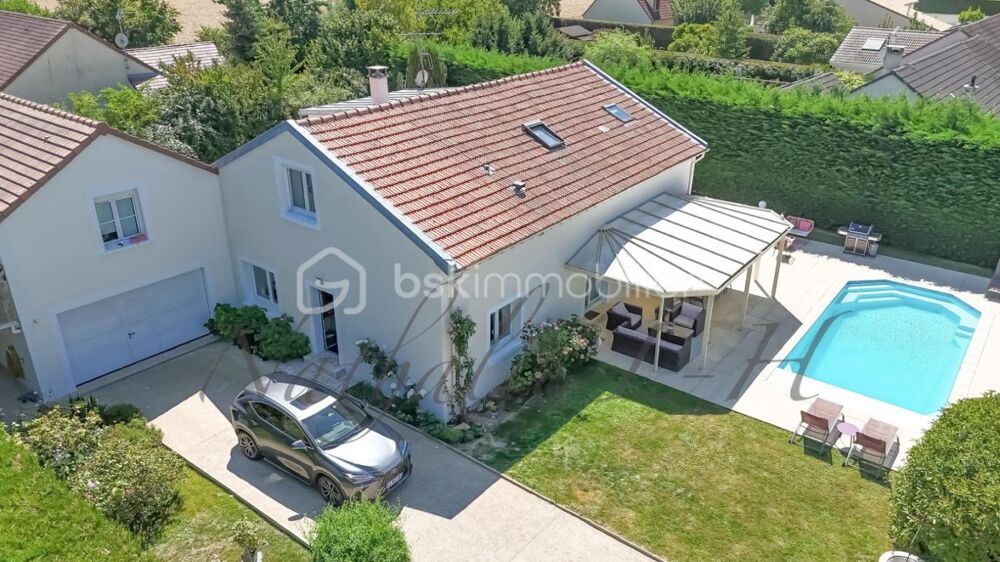 Superbe ! Pavillon de 224 m² avec piscine chauffée et studio indépendant