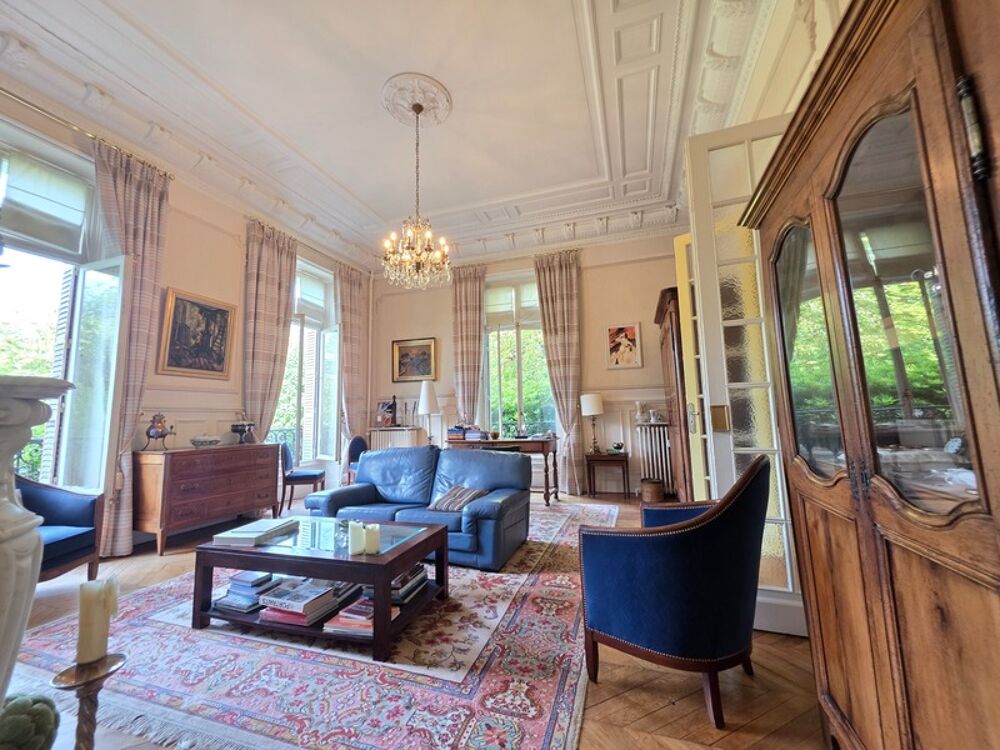 Appartement de prestige dans un château du XIXe siècle  152 m²