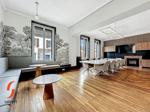 A louer Immeuble de bureaux en centre ville 3650 03100 Montlucon