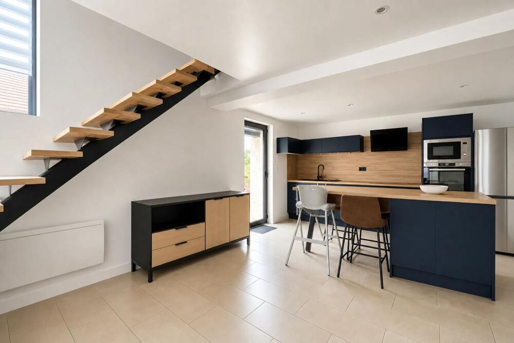 Maison en pierre rénovée de 3 pièces à Laigneville