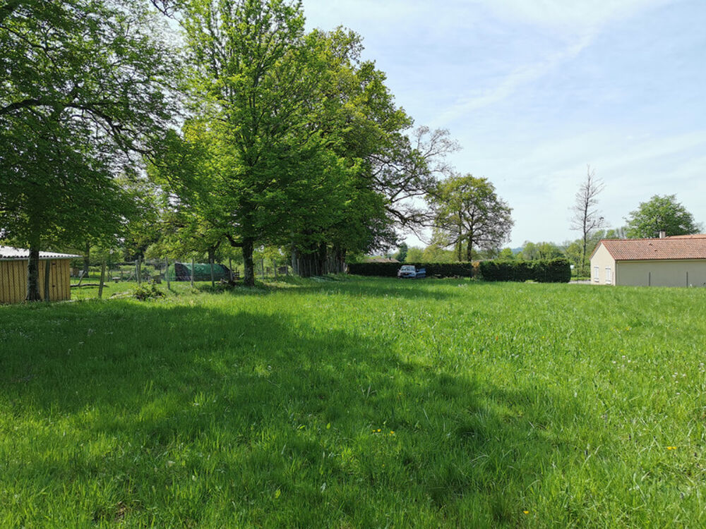 Vente Terrain TERRAIN PLAT 4148M² - CALME - ENVIRONNEMENT CAMPAGNE Javerdat