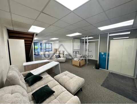 190 M&sup2; ENTREPOT BUREAUX A LOUER A CROISSY BEAUBOURG 2700 77183 Croissy beaubourg