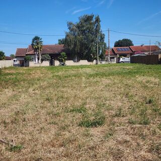  Terrain à vendre 975 m²