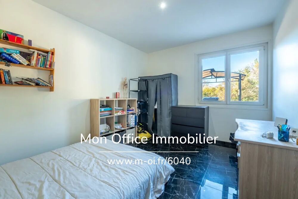 � vendre  Villa Mimet (13105)