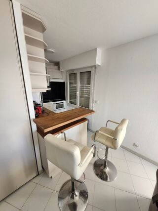  Appartement à louer 1 pièce 28 m²