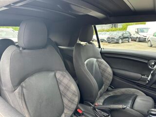Cooper III CABRIOLET 1.5 COOPER 136 FINITION CHILI BVA 2018 occasion 78240 Chambourcy