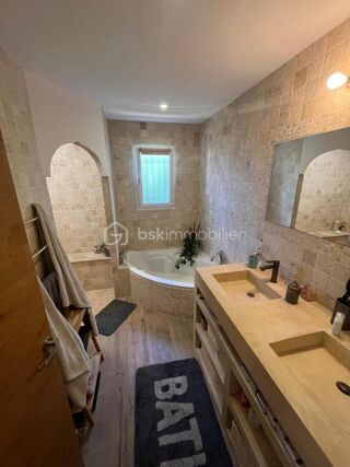  Maison � vendre 8 pi�ces 166 m�