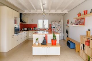  Maison à vendre 6 pièces 197 m²