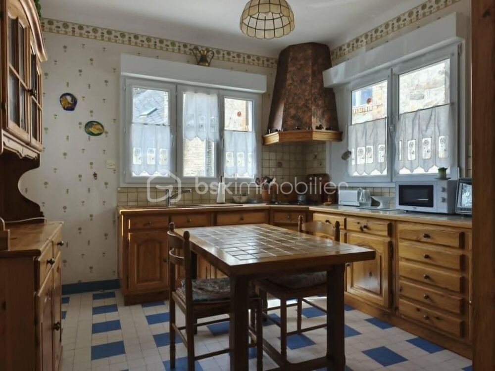 Maison de ville 100 m2 - calme et commodités à pied