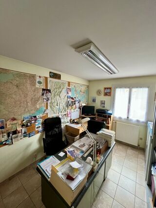  Maison  vendre 8 pices 143 m