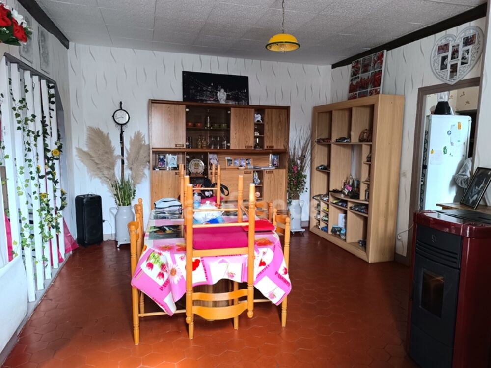 ? Charmante fermette de village avec studio indépendant ?