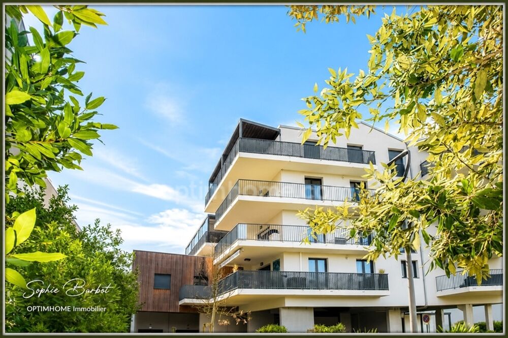 LA TESTE DE BUCH Coeur de ville, très bel appartement T4 spacieux et confortable + box et parkings