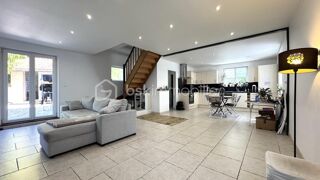  Maison à vendre 7 pièces 148 m²