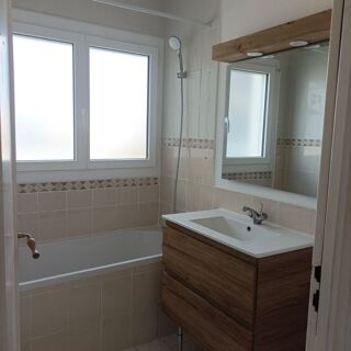  Appartement à louer 4 pièces 78 m²