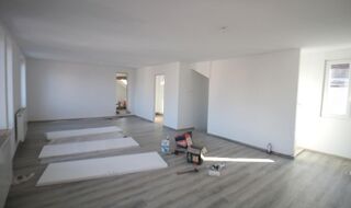  Immeuble � vendre 10 pi�ces 240 m�