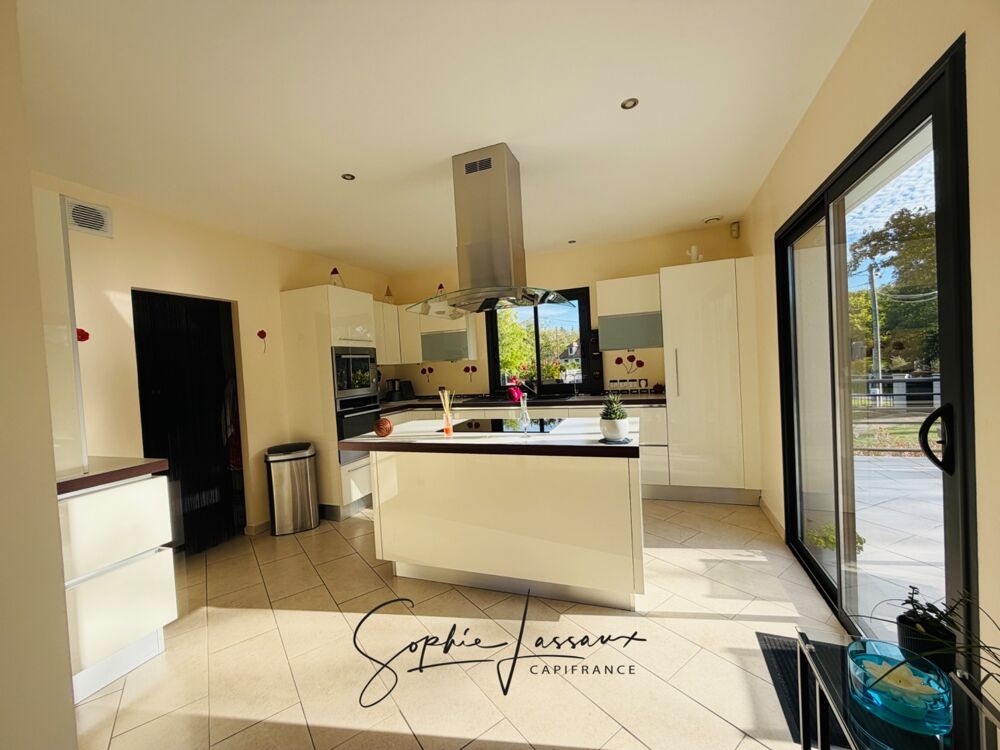 à vendre  Propriété/château Moisson (78840)